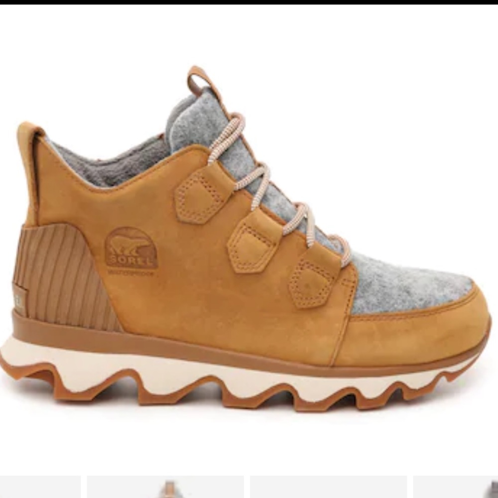 COPY - COPY - SOREL KINETIC CARIBOU SNOW BOOT SIZE 8 great condition.